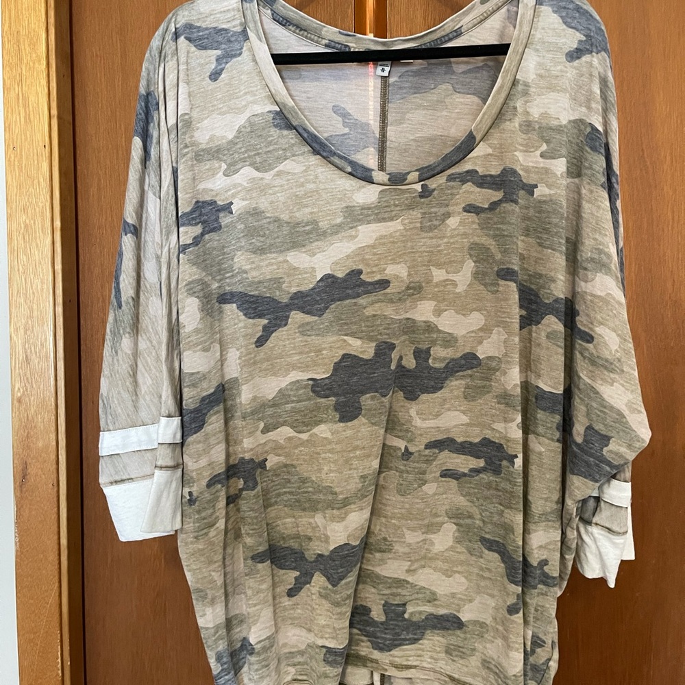 Express Camo Top